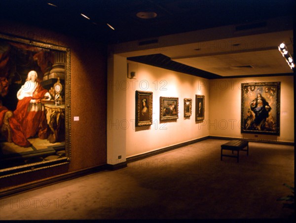 INTERIOR- ANTIGUO EDIFICIO DEL MUSEO HASTA MARZO 2001-SALA DE EXPOSICION
DALLAS-TEXAS, MUSEO