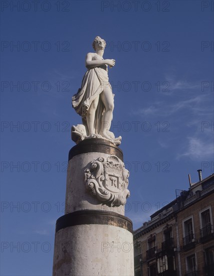 ESTATUA DE LA MARIBLANCA - REPLICA DE LA ORIGINAL QUE SE ENCUENTRA EN EL MUSEO MUNICIPAL
MADRID,