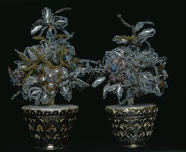 MACETAS DE PLATA CON FLORES ABALORIOS Y OTRAS CUENTAS - S XVIII
TOLEDO, MONASTERIO SANTO DOMINGO