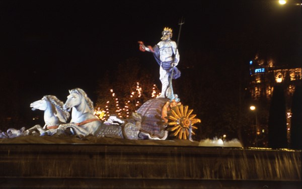 MENA JUAN PASCUAL DE 1707/1784
FUENTE DE NEPTUNO ILUMINADA EN NAVIDAD POR GASPARE DI CARO -