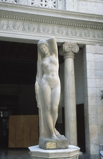 PLANES JOSE 1891/1974
ESCULTURA DE UNA VENUS EN EL PATIO ROMANO DEL CASINO - 1920
MURCIA,