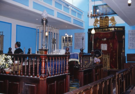 L'intérieur de la congrégation de la synagogue Jacob, à Londres