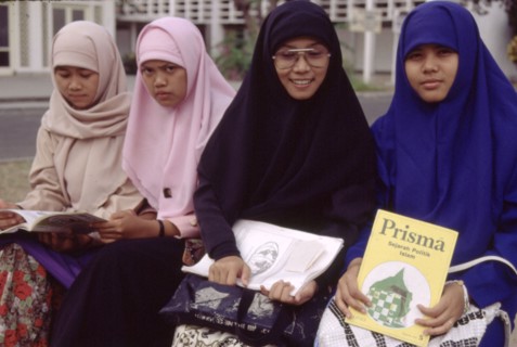 Etudiantes à l'université islamique de Jogjakarta, en Indonésie