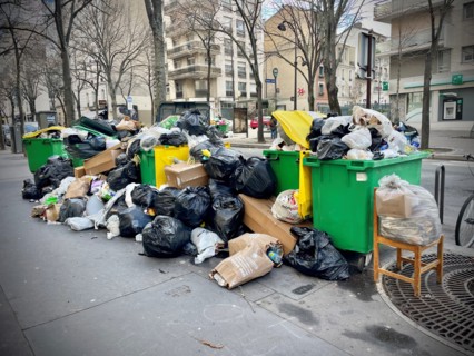Poubelles à Paris (mars 2023)