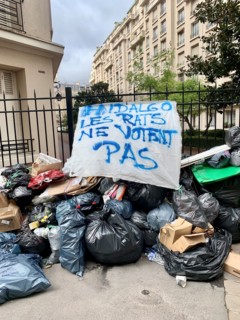 Poubelles à Paris (mars 2023)