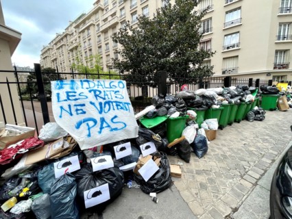 Poubelles à Paris (mars 2023)