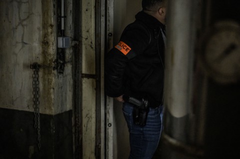 Policier en intervention