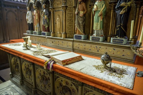 Intérieur d'église