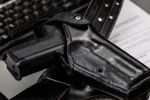 Holster et arme à feu
