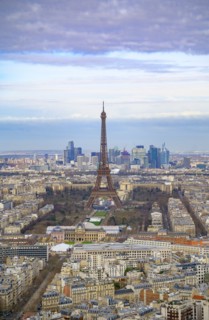 Vue aérienne de la Tour Eiffel, 2024