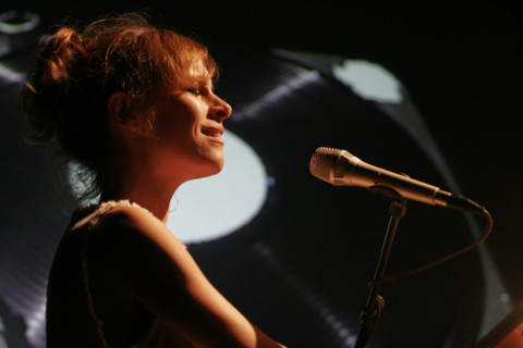 Emily Loizeau, 2006
