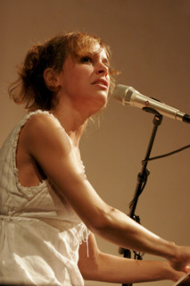 Emily Loizeau, 2006