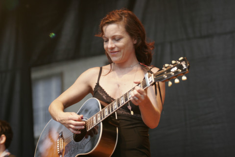 Holden (Armelle Pioline)
