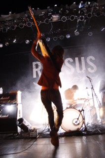 Rhesus, 2009