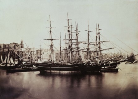 Le Gray Gustave, Sète, Groupe de navires à quai