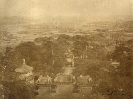 Vue de Pékin et du Temple du Nuage de Cristal (Chine)