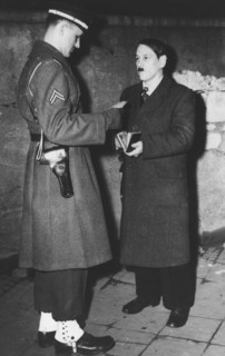 Hitler's double arrested by a US policeman (1950)