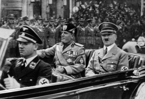 Mussolini and Hitler after the Duce's arrival in Munich (1937)