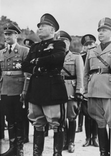 Benito Mussolini au Stade Olympique du Forum, à Rome (1941)