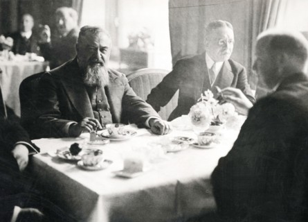 Tristan Bernard, 1930