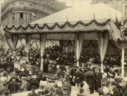 Paris. Exposition Universelle de 1900. Tribunes lors de l'inauguration.