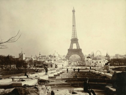 Paris. Exposition Universelle de 1900. Construction des bassins du Trocadéro.