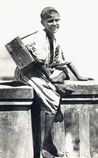 Enfant au travail.
