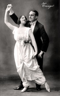Le TANGO , danse