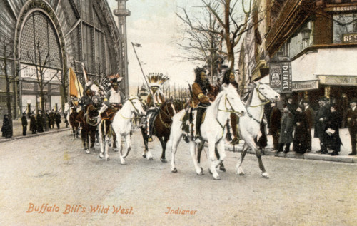 Défilé de la troupe du Buffalo Bill's Wild West à Paris