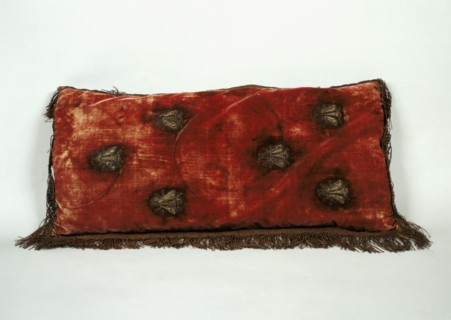 Coussin de pied de cérémonie, décoré de semis d'abeilles