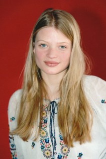 Mélanie Thierry, 2001