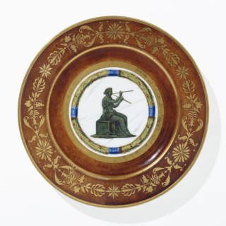 Manufacture de Sèvres, Assiette du service Ecaille