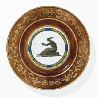Manufacture de Sèvres, Assiette du service Ecaille