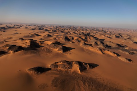 Désert entourant le lac Nasser, vue aérienne