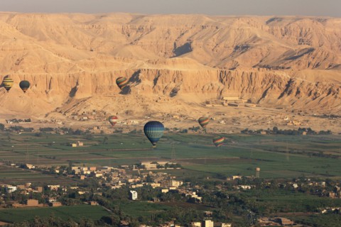Montgolfières au-dessus de Louxor