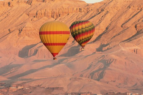 Montgolfières au-dessus de Louxor