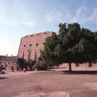 Karnak, Temple of Amon-Ra, 1st pylon, south side
