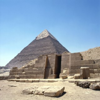 Giza, Pyramid of Chephren, alignment of mastabas in relation to the pyramid