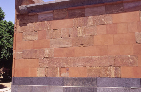Chapelle rouge de Karnak restaurée
