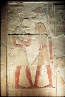 Abydos, Le Pharaon fraternise avec Anubis