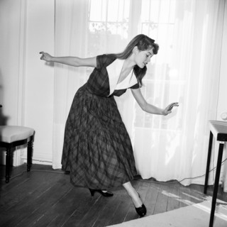 Brigitte Bardot (vers 1953-1954)