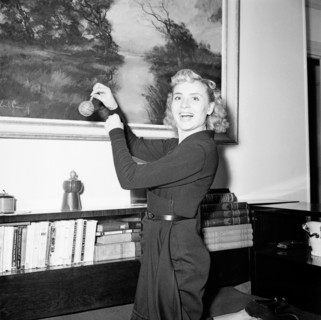 Annie Cordy