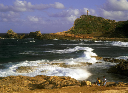 Vue du morne Petite Saline vers, de g. à dr., la Roche, pointe des Colibris, morne Pavillon