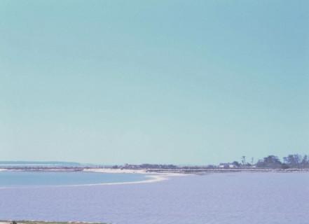 Vue du littoral de Port des Barques en direction de l'Ile