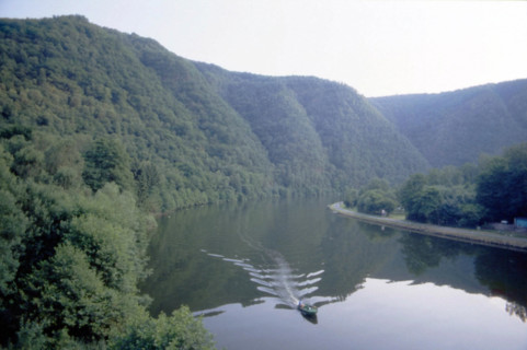 Vue du pont de la D1 en direction des vallons des Dames de Meuse