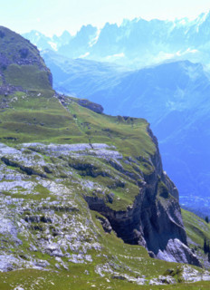 Vue de la Tête des Crêts en direction du Motet