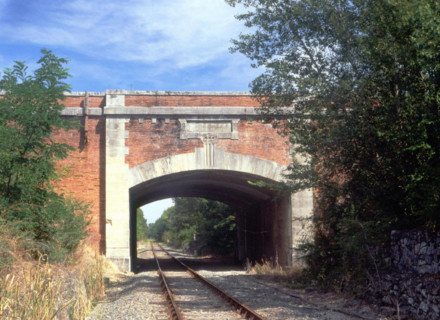 Graissens, aqueduc vu depuis la voie ferrée