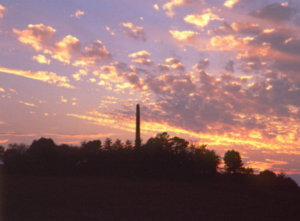 Naurouze, Riquet obelisk seen from the path running from the stream's bridge to the Naurouze flour-mill