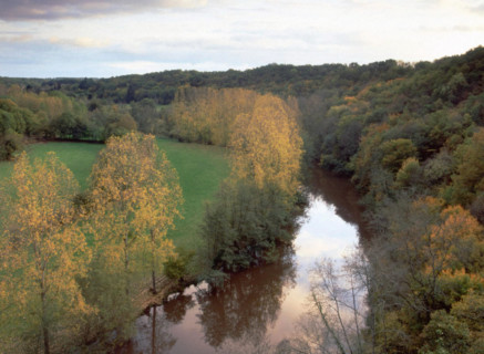 Vue des environs du Roc à Midi en direction de l'amont