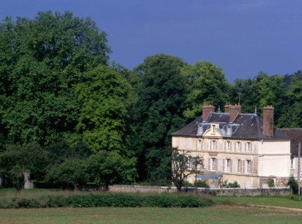Ile-de-France : vallée de l'Orvanne
Château de Belle Fontaine vu de la D 120